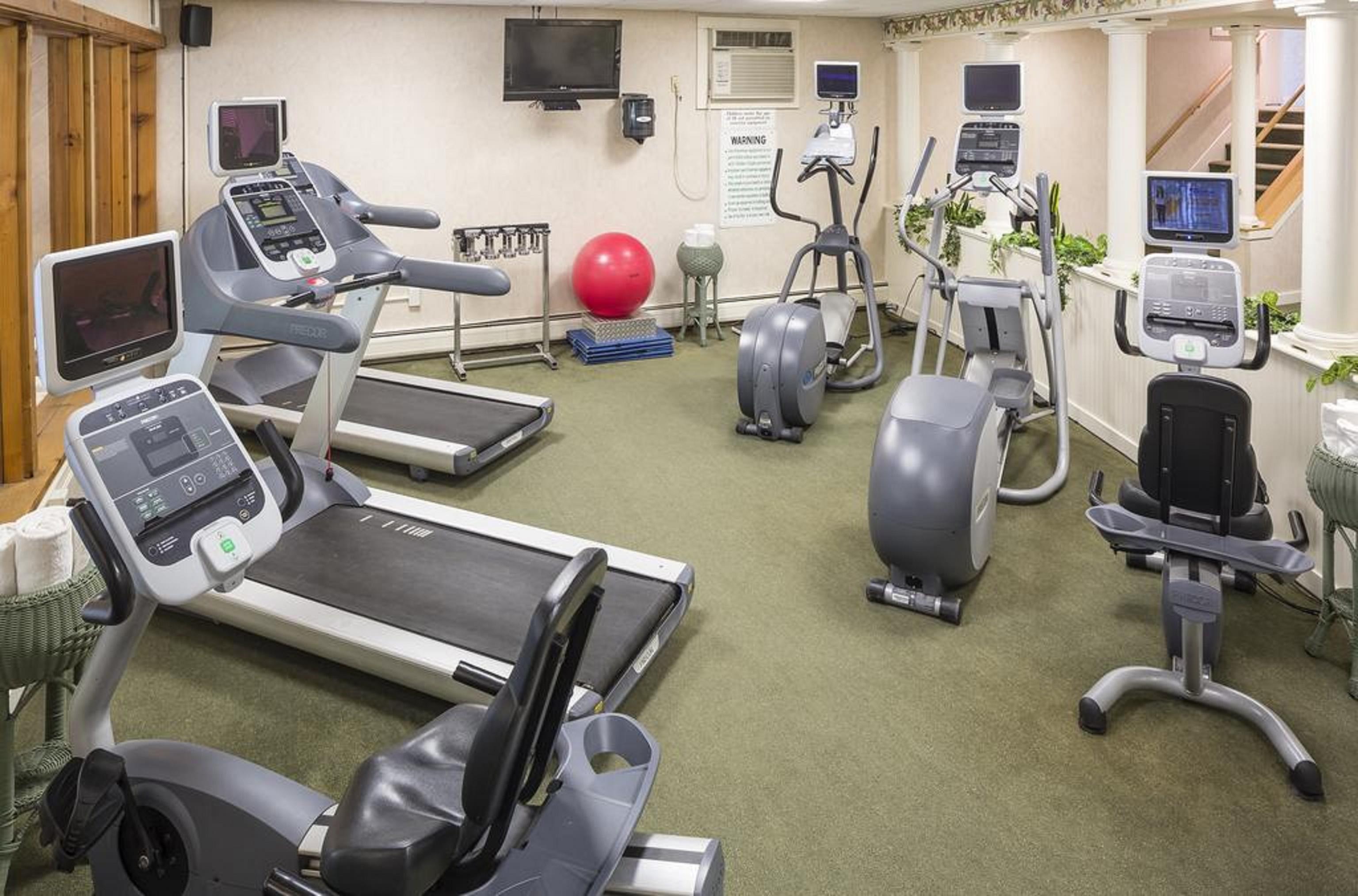 Bluebird Cady Hill Lodge ストー エクステリア 写真