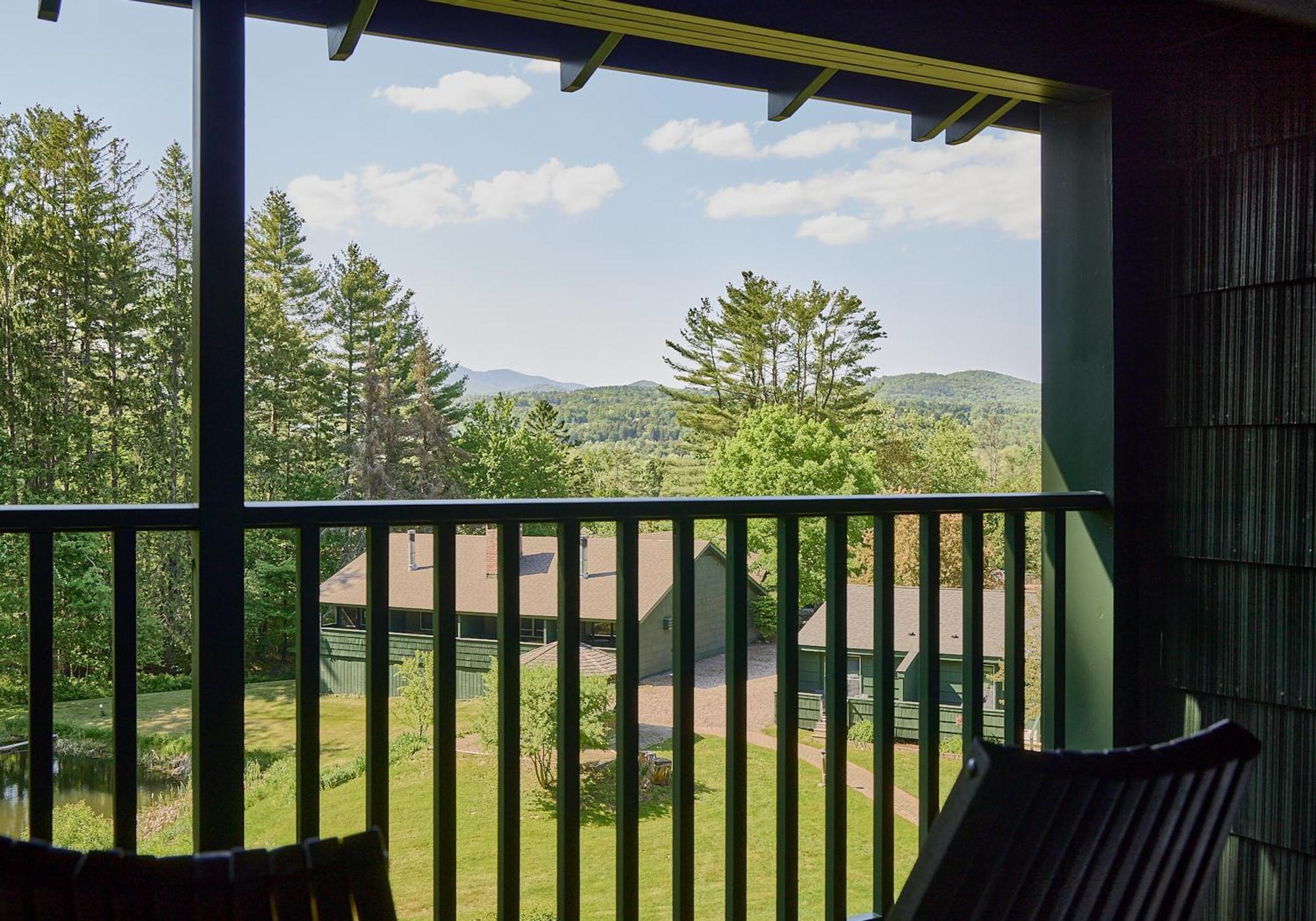 Bluebird Cady Hill Lodge ストー エクステリア 写真