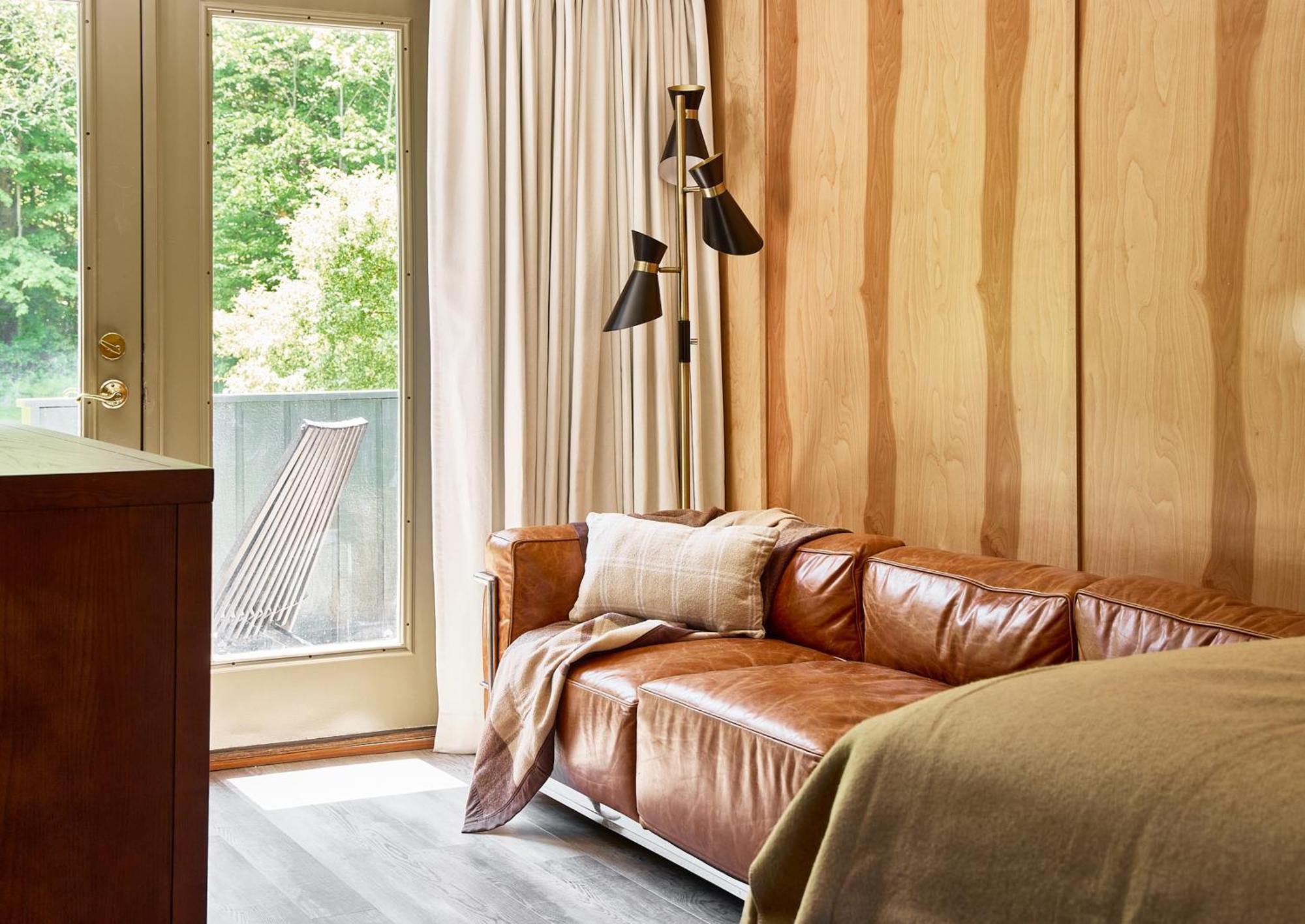 Bluebird Cady Hill Lodge ストー エクステリア 写真